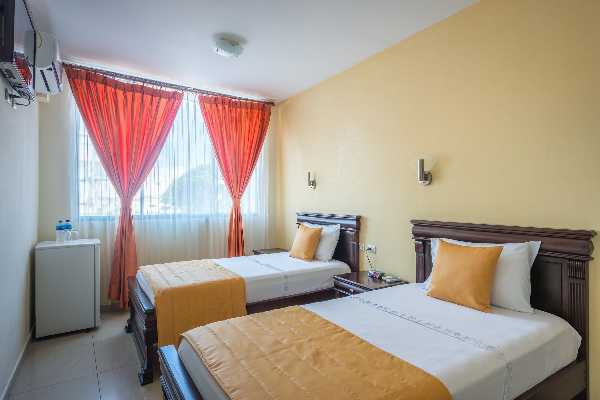 Hotel Flamingo Puerto Ayora  Esterno foto