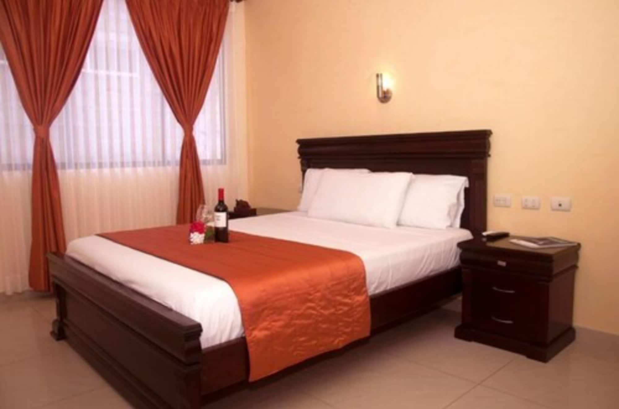 Hotel Flamingo Puerto Ayora  Esterno foto