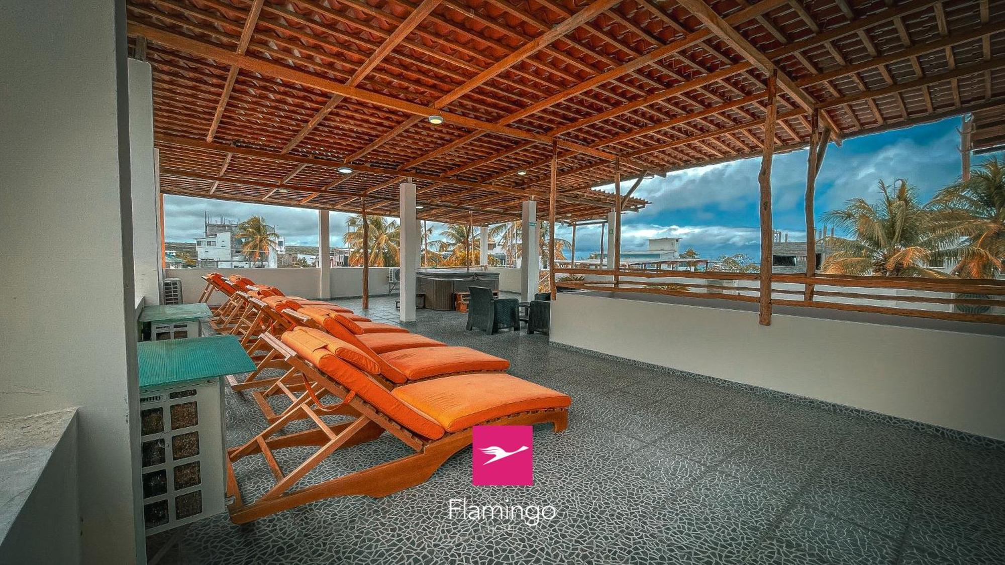 Hotel Flamingo Puerto Ayora  Esterno foto