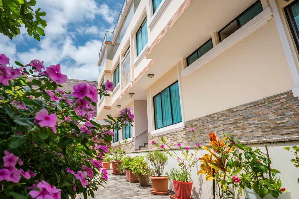 Hotel Flamingo Puerto Ayora  Esterno foto